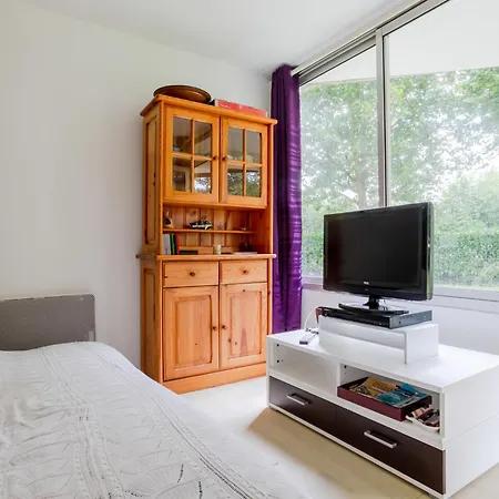 Daire Plein Sud-17 By Interhome *