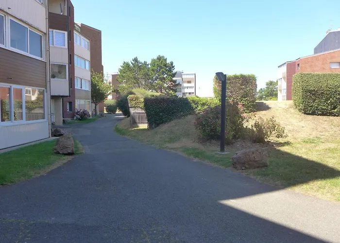 Appartement Plein Sud-17 By Interhome Cabourg